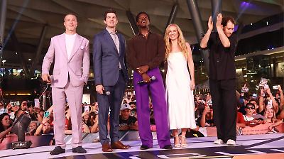 Brad Pitt en México: emoción y admiración en evento de estreno de ‘F1: La Película’