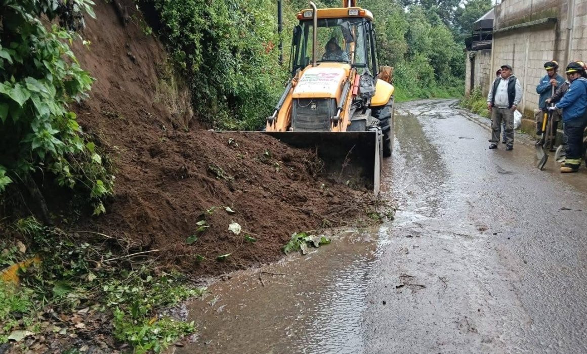 Brigada especial movilizada en Amecameca ante graves daños por lluvias en la región de los volcanes