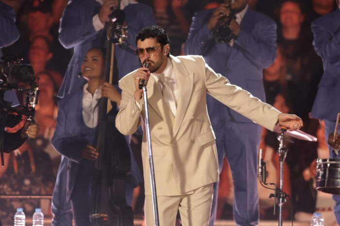 César “Banana” Pueyrredón sorprende con versión de éxito de Bad Bunny y su video se vuelve viral