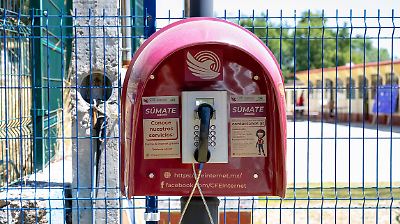 Cabinas telefónicas de la CFE en el Estado de México facilitan comunicación gratuita con Estados Unidos y Canadá