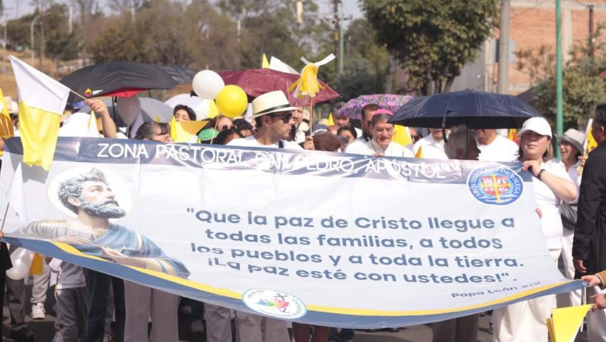 Caminata por la Paz reúne a fieles católicos en Toluca