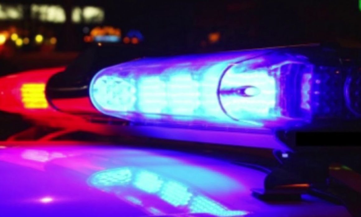 Caos en la Toluca–Altamirano por tráiler atorado con maquinaria pesada en Temascaltepec