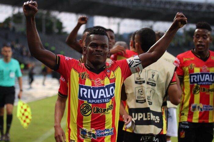 Carlos Darwin Quintero toma decisión radical y se aleja del Deportivo Pereira ante crisis salarial