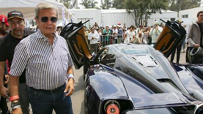Carlos Peralta sorprende con colección exclusiva de autos clásicos en el Gran Premio Histórico de la Ciudad de México