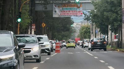 Carril de contraflujo en Ave. Colón no cumple expectativas y aumenta riesgos de accidentes, denuncian vecinos