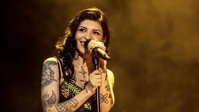 Cazzu llena de pasión y talento el Auditorio Nacional en su debut en México