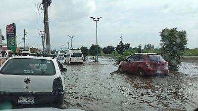 Chalco enfrenta severas inundaciones en la avenida Nacional tras intensas lluvias