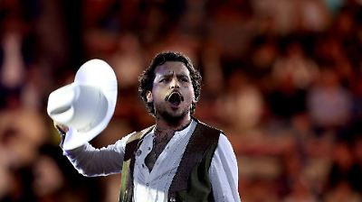 Christian Nodal aclara su relación laboral con su padre tras rumores de separación