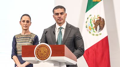 Claudia Sheinbaum evita polemizar por conflicto entre Harfuch y Bukele sobre caso de avioneta con cocaína