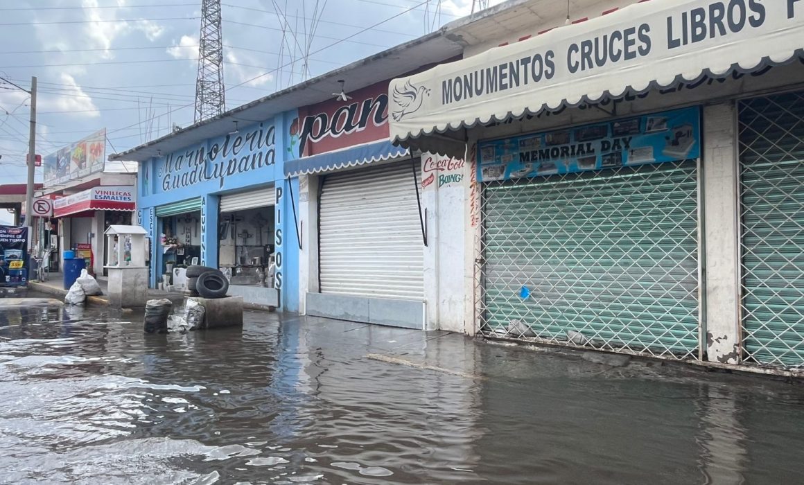 Colapso del drenaje en Chimalhuacán provoca inundaciones y exige acción urgente de las autoridades