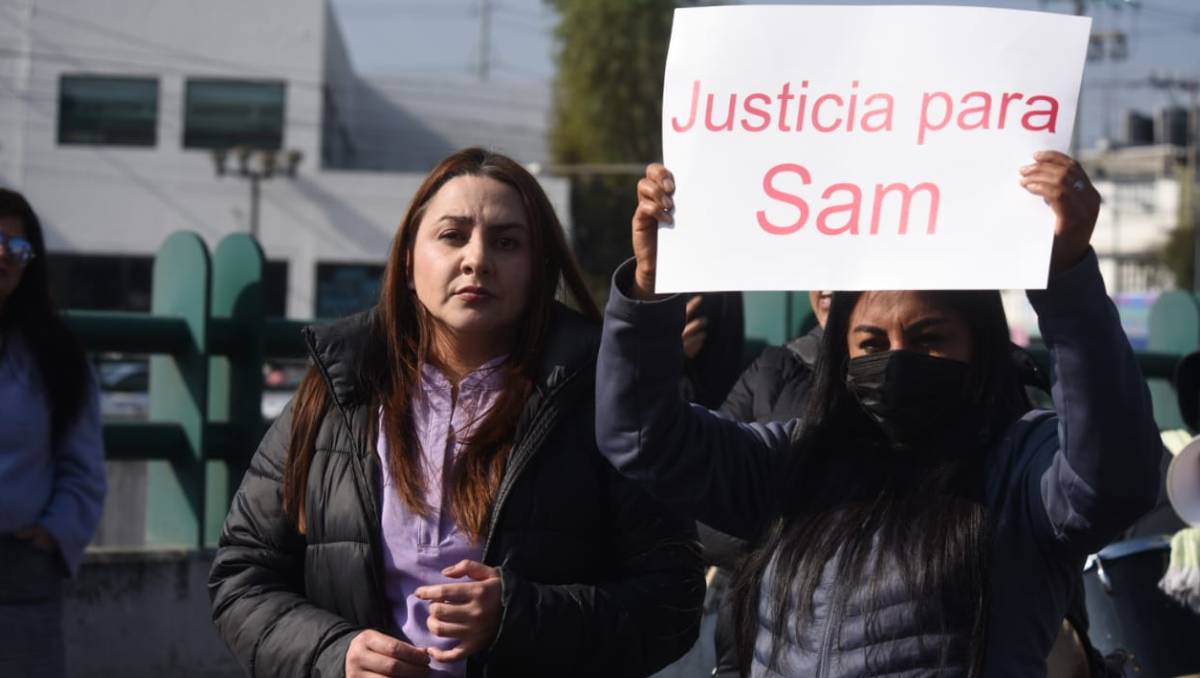 Colectivas feministas protestan en Toluca para exigir justicia por Samantha, víctima de violencia doméstica en Edomex