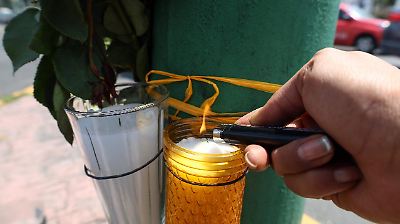 Colocan ofrenda por ciclistas atropellados; acusan abandono institucional