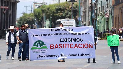 Con bloqueo, maestros de Telebachillerato exigen basificación