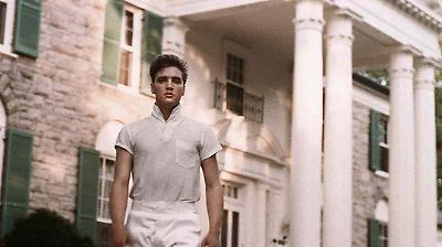 Condenan a mujer en EU por intento de usurpar la casa de Elvis Presley y venderla en subasta