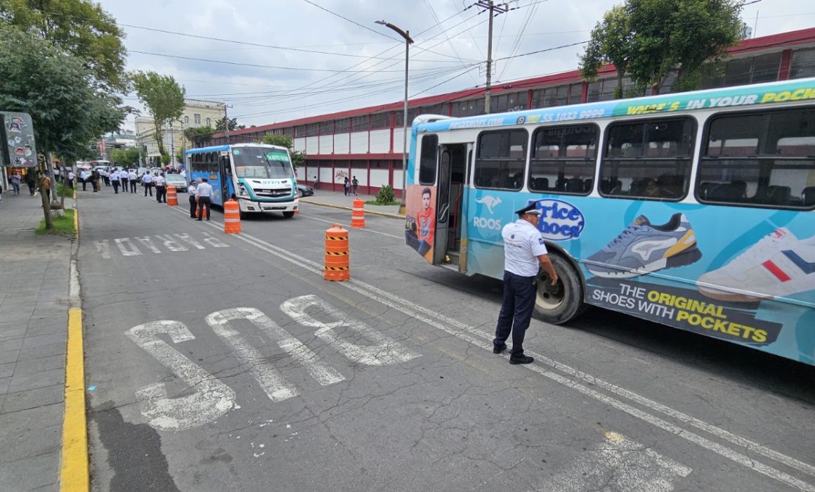 Conductor ebrio en Toluca pone en riesgo a pasajeros y es detenido en operativo sorpresa