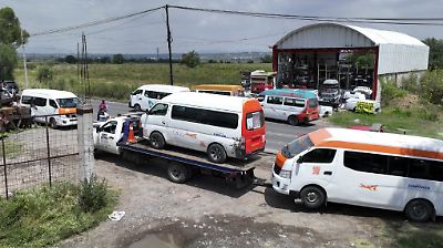 Conflicto entre choferes de transporte en Zumpango termina con aseguramiento de unidades