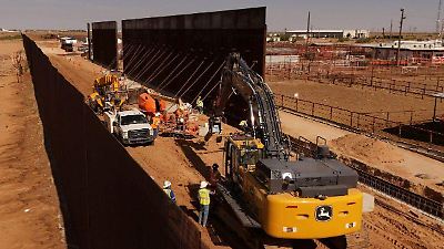 Construyen nuevo tramo del muro fronterizo entre Texas y Ciudad Juárez para reforzar la seguridad migratoria