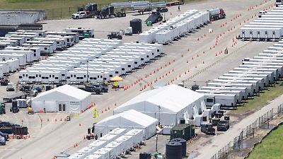 Consulado de México en Miami visita a mexicanos detenidos en controvertido centro Alligator Alcatraz