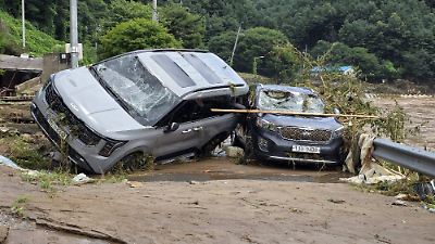 Crecen a 17 las víctimas por las fuertes lluvias en Corea del Sur y continúan las evacuaciones