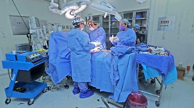 ¿Cuál es el costo de consultas y cirugías en el IMSS si no eres derechohabiente?