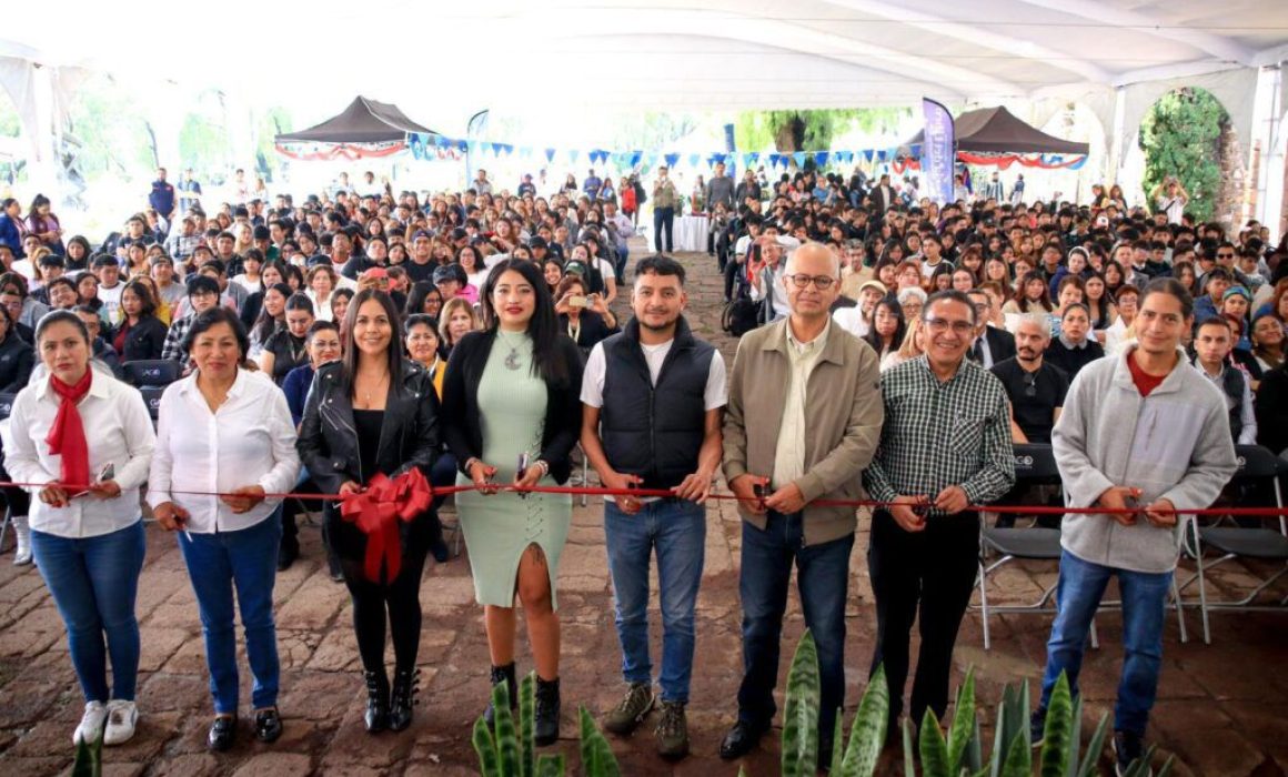 Cuautitlán Izcalli impulsa la lectura y la cultura en feria gratuita en el Parque de las Esculturas