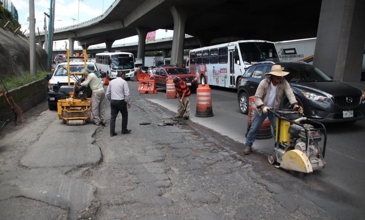 Cuautitlán Izcalli realiza reparaciones parciales en autopista México-Querétaro para aliviar daños en zona crítica