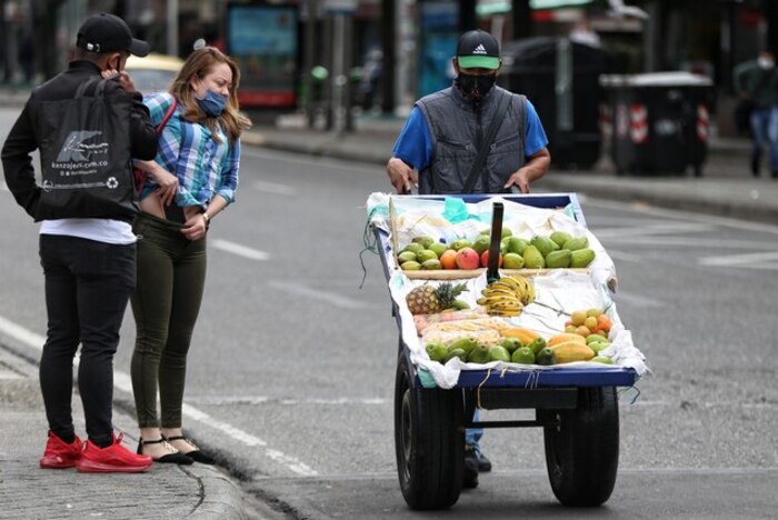 DANE revela que más de la mitad de los trabajadores en Colombia permanecen en la informalidad en 2025
