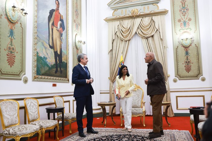Delcy Rodríguez recibe a José Luis Rodríguez Zapatero en Caracas para promover diálogos políticos y diálogo social