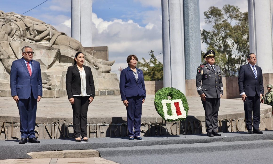 Delfina Gómez encabeza conmemoración de los Niños Héroes en Toluca y llama a reflexionar sobre el patriotismo y futuro del Estado de México