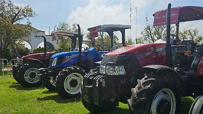 Delfina Gómez entrega 448 tractores en el Estado de México para impulsar la productividad agrícola en 26 mil hectáreas