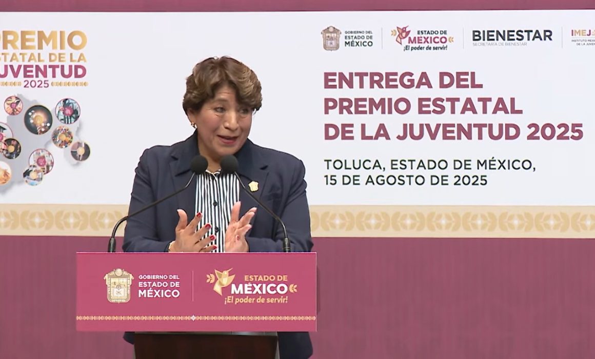 Delfina Gómez invita a jóvenes galardonados a sumarse a su equipo y fortalecer al Estado de México