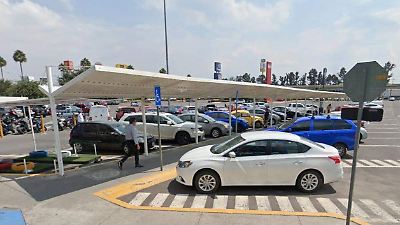 Denuncian ola de robos de autopartes en plazas comerciales de Ixtapaluca