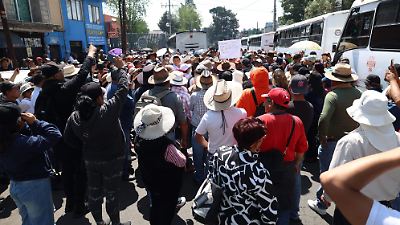 Denuncian panteón irregular en Huixquilucan