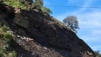 Derrumbe en Tejupilco deja incomunicadas a 15 comunidades y moviliza esfuerzos de emergencia