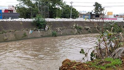 Desbordamiento del Río Hondo en Naucalpan no causa daños mayores por rápida respuesta comunitaria