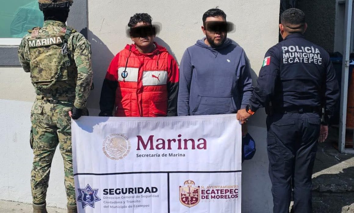 ¡Descubre cómo dos hombres vendían agua oficial de la CAEM en Ecatepec y fueron arrestados!