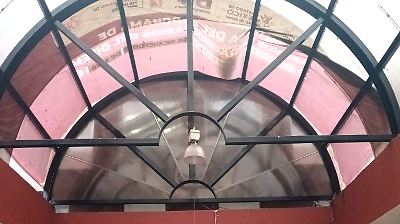 Descuido en la Concha Acústica de Toluca: techumbre dañada y riesgo inminente sin reparación