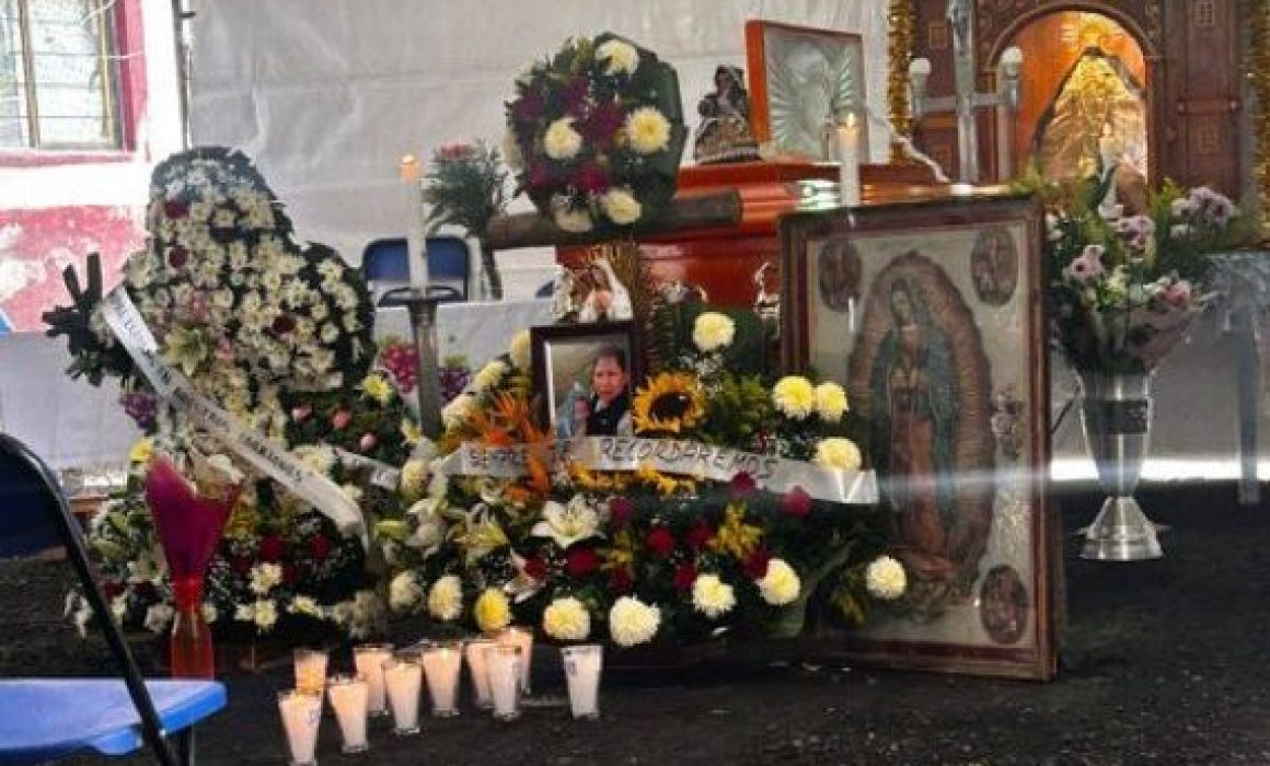 Despedida emotiva en La Paz a Alicia Matías Teodoro, heroína que arriesgó su vida en explosión en Iztapalapa