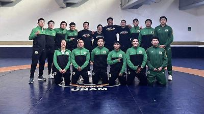 Destacan luchadores de la UAEMex en las Ligas Universitarias de la UNAM con seis medallas