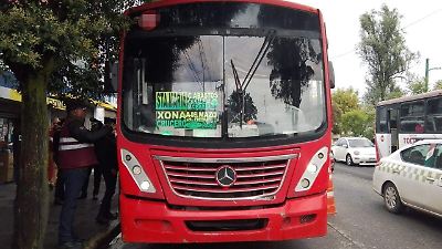 Detienen a conductor de transporte público ebrio en operativo en Toluca