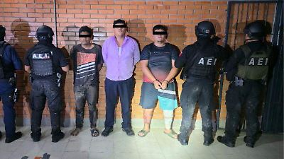 Detienen a cuatro sospechosos por incendios en tiendas OXXO de Juchitán, Oaxaca, en operativo conjunto