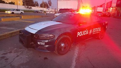 Detienen a dos hombres por intento de robo de camioneta en la Central de Abasto de Toluca