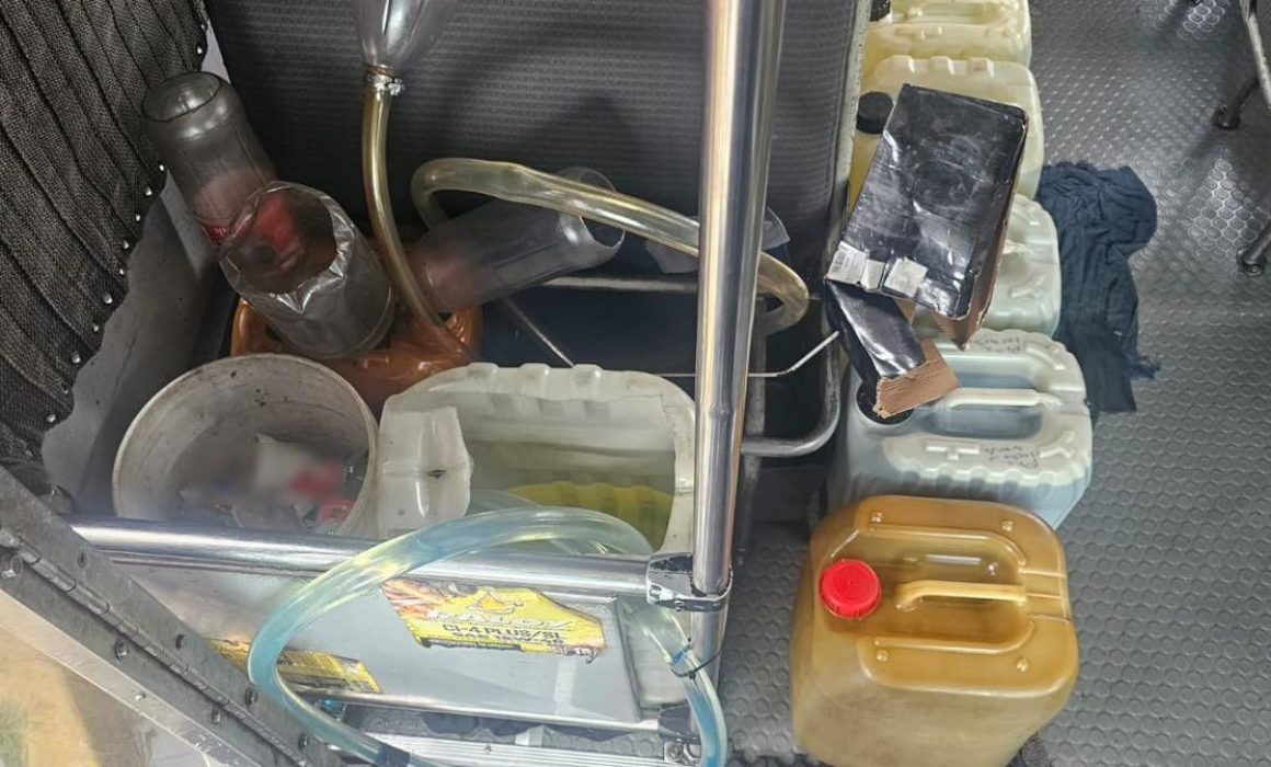 Detienen a hombre que vendía huachicol en un autobús en Ocoyoacac