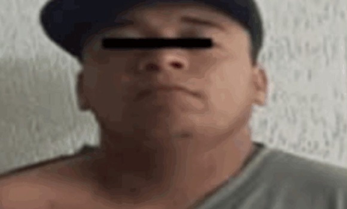 Detienen a joven que intentó sobornar a policías tras falsear denuncia de robo en Nezahualcóyotl