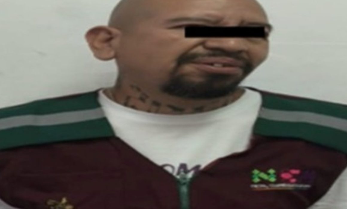 Detienen a sujeto que se hacía pasar por funcionario público en Nezahualcóyotl