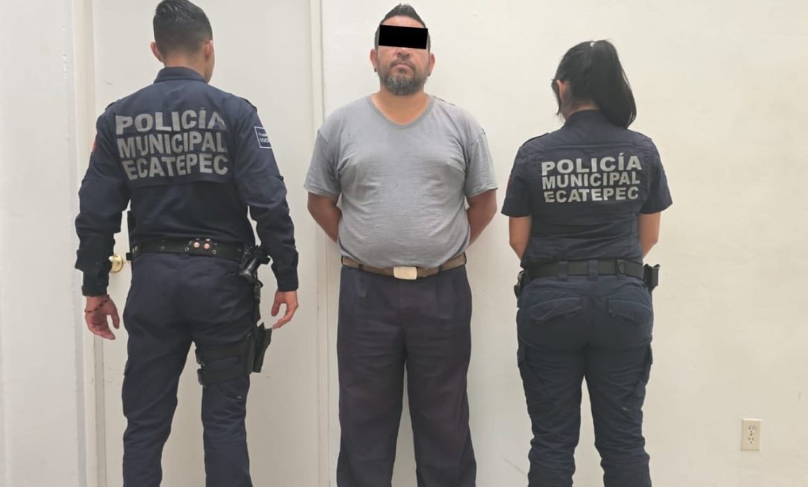 Detienen a taxista que huyó sin pagar 15 litros de gasolina en Ecatepec