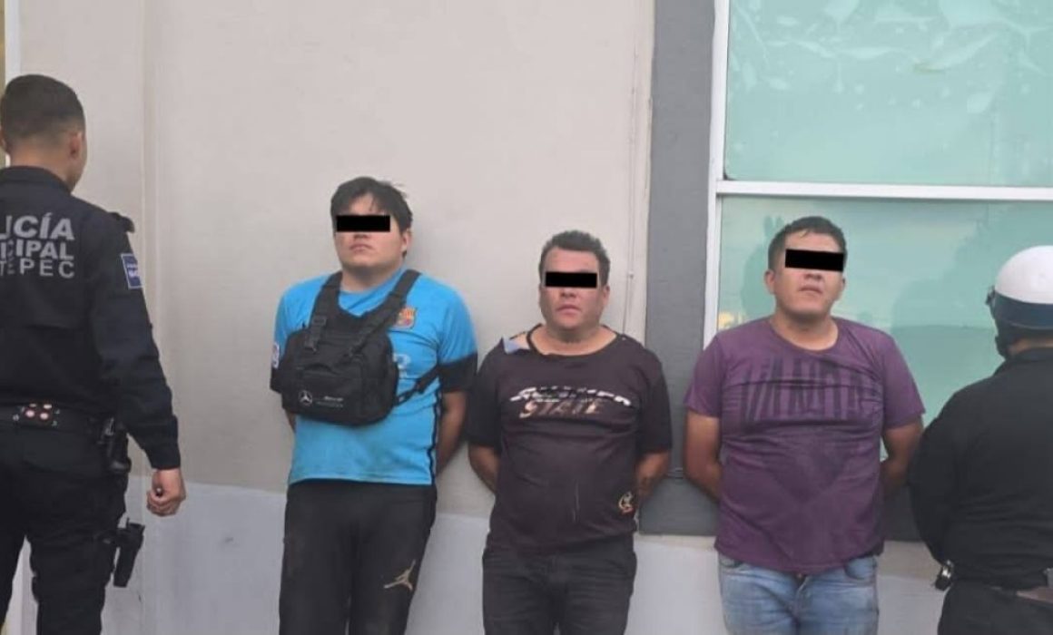 Detienen a tres personas por agresión a empleados de limpia en Ecatepec tras accidente vial