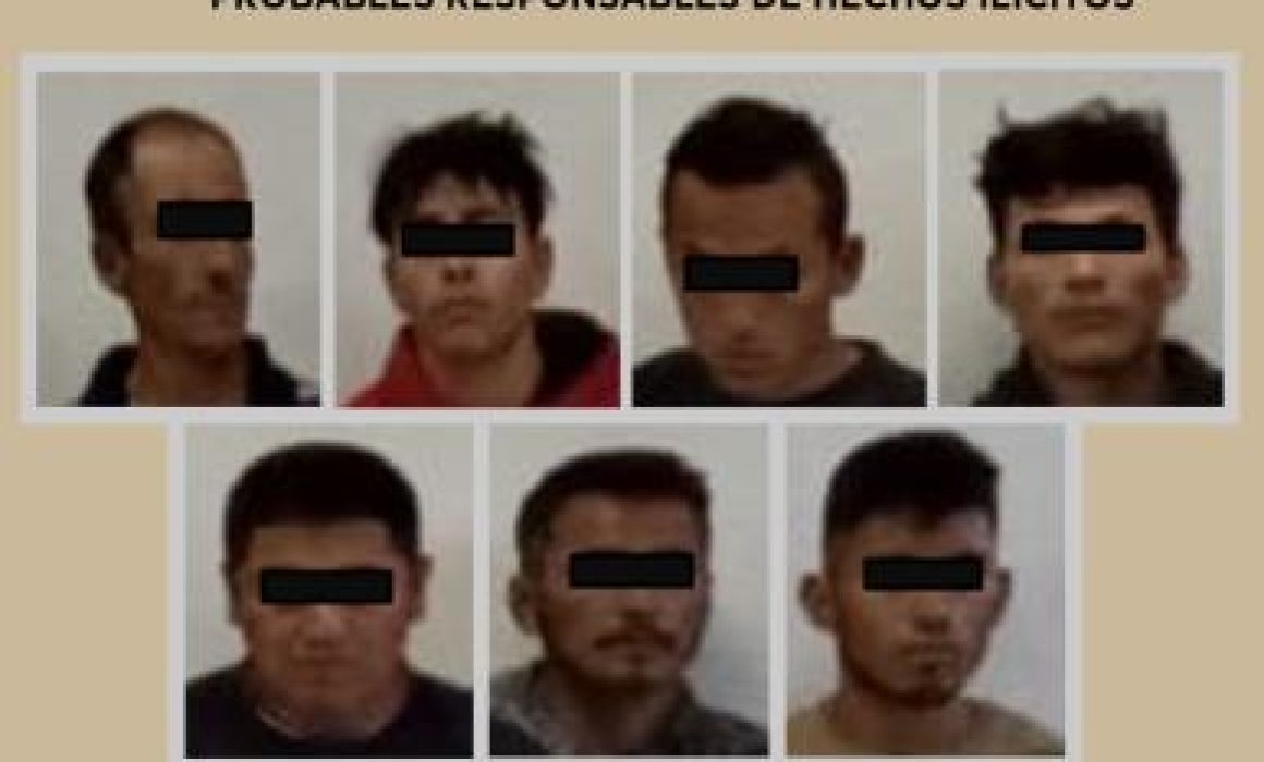 Detienen en Chimalhuacán a siete personas con droga, una motocicleta reportada como robada y otros probables delitos
