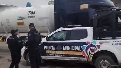Detienen en Ecatepec a operador de pipa con combustible presuntamente robado