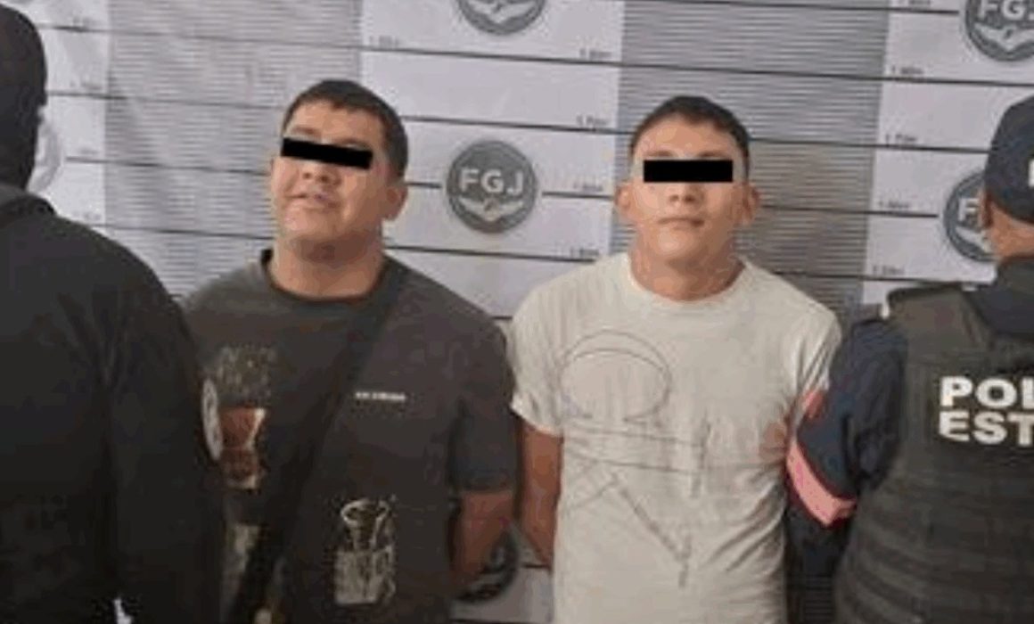 Detienen en Nezahualcóyotl a dos hombres con armas y droga durante operativo policial